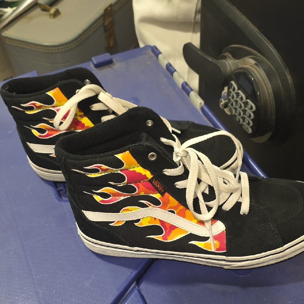 Vans Kids Sneakers Black with Flame Design. Lots of Life Left.